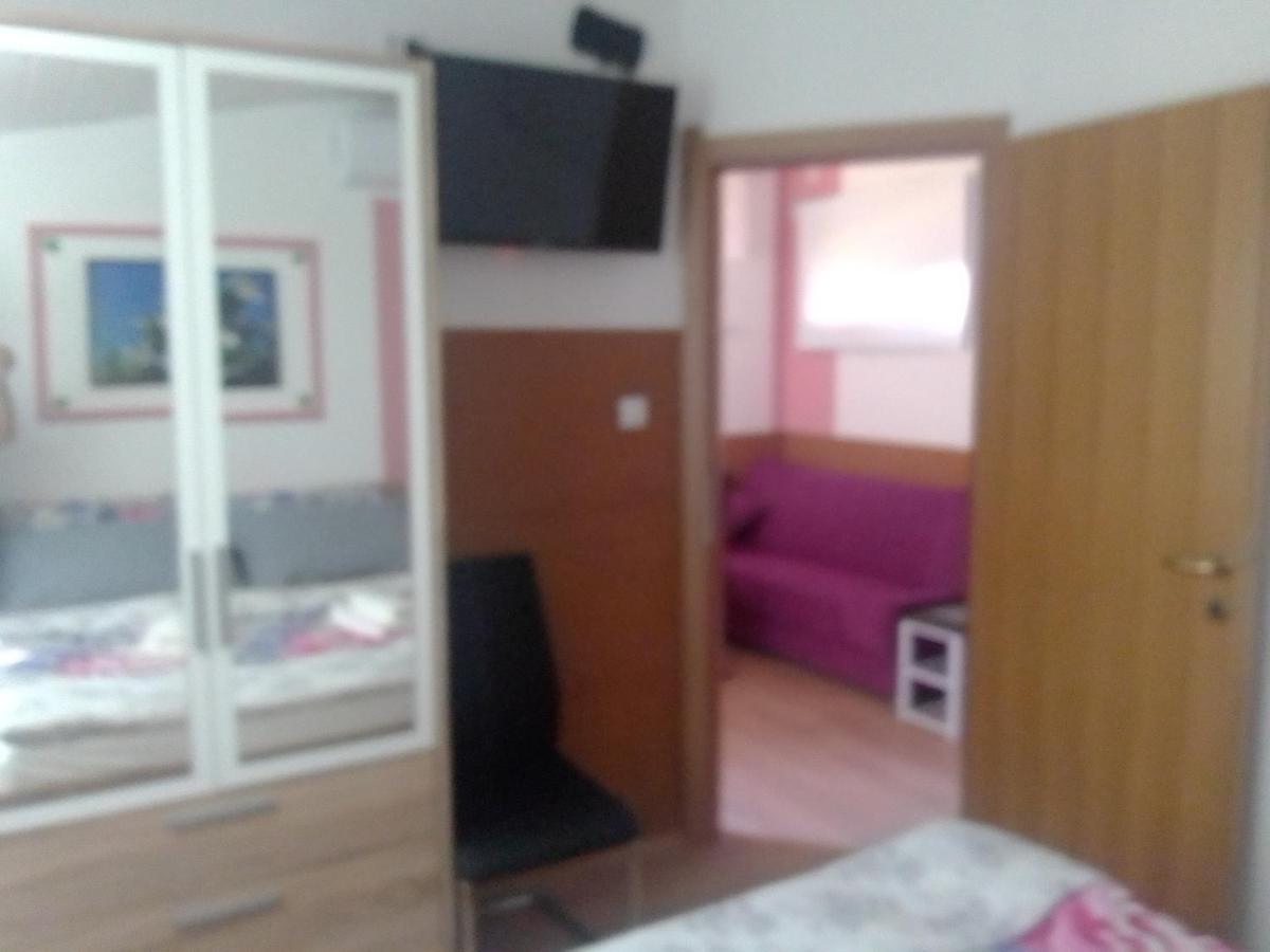 Safaric Apartment *
